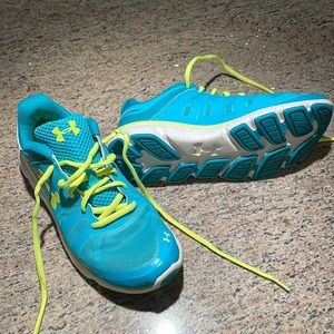 Under Armour sneakers. Unisex.